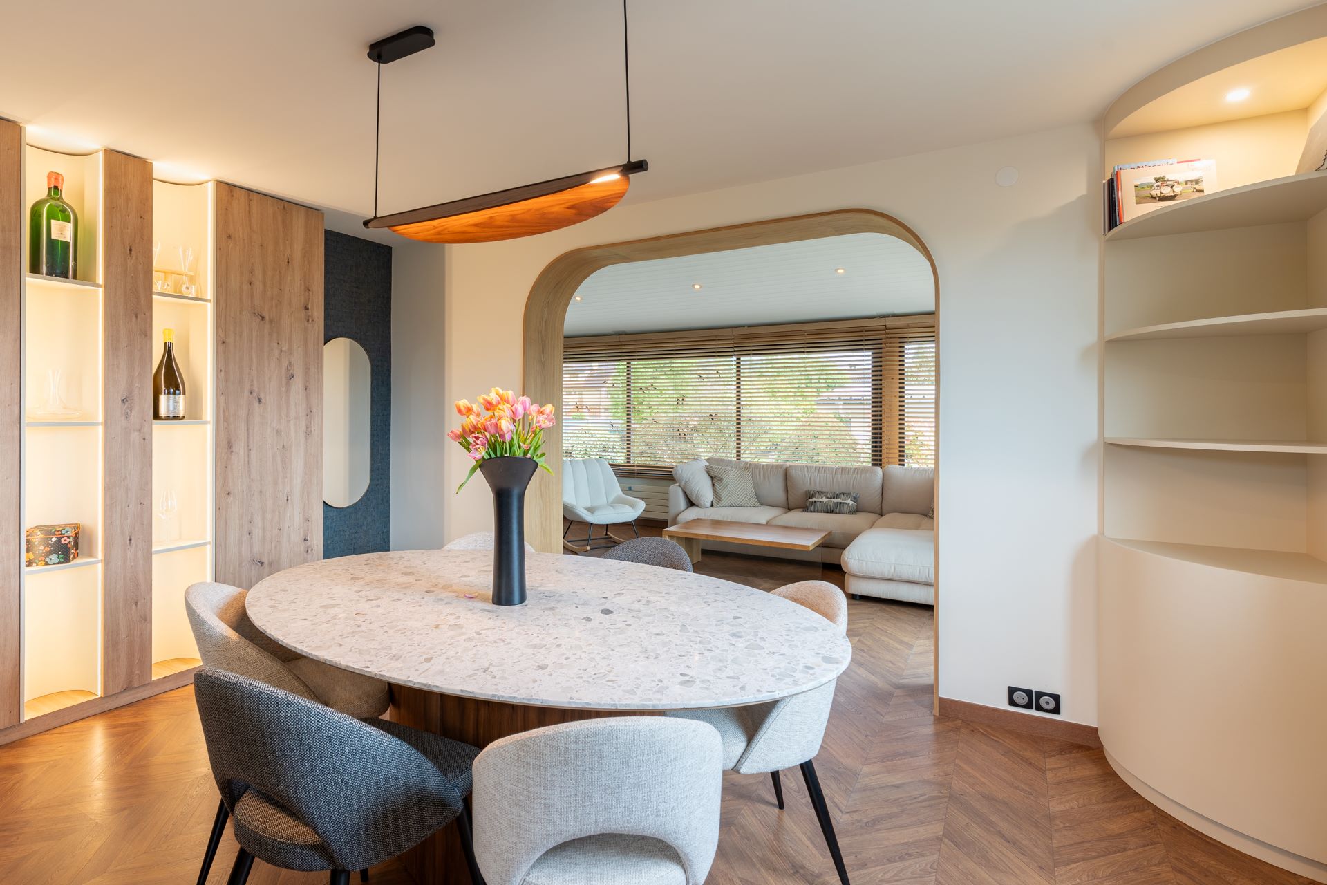 Rénovation intérieure maison contemporaine en Haute-Savoie par Archterieur